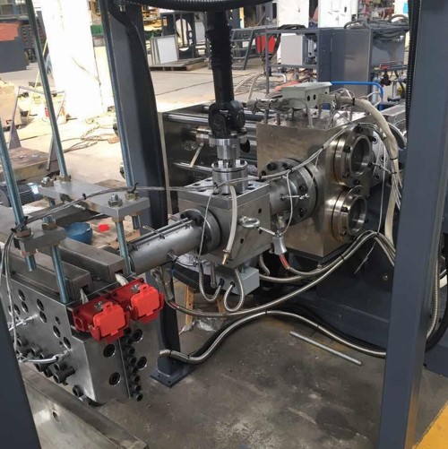 ?？迫垠w泵+雙柱換網(wǎng)器 PET打包帶生產(chǎn)線2